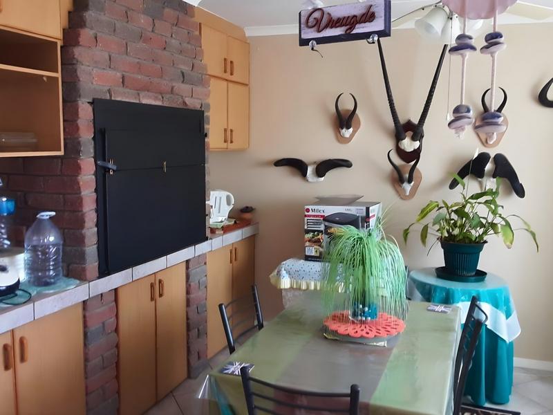 3 Bedroom Property for Sale in Heiderand Western Cape